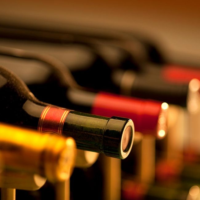 photodune-2717933-wine-bottles-l photodune-2717933-wine-bottles-l